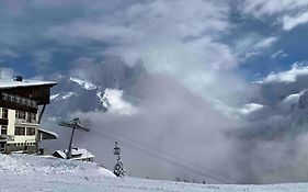 Apartement vue Monblanc incroyable ski inout Prarion5